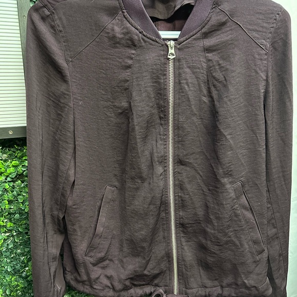 (Sold) H&M light weight jacket - Picture 2 of 4